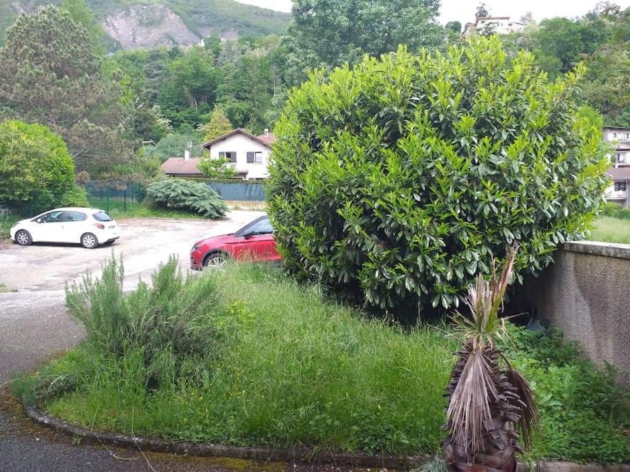 شقة Corenc  في Studio Cosy Au Pied Du Massif De Belledonne المظهر الخارجي الصورة